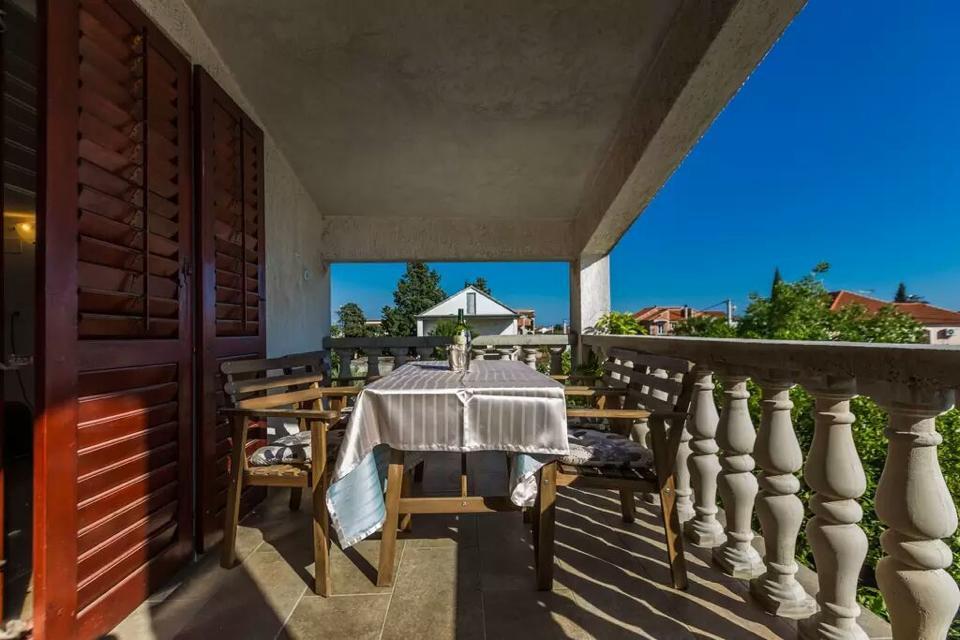 Apartments Marinka Biograd Na Moru Exterior foto